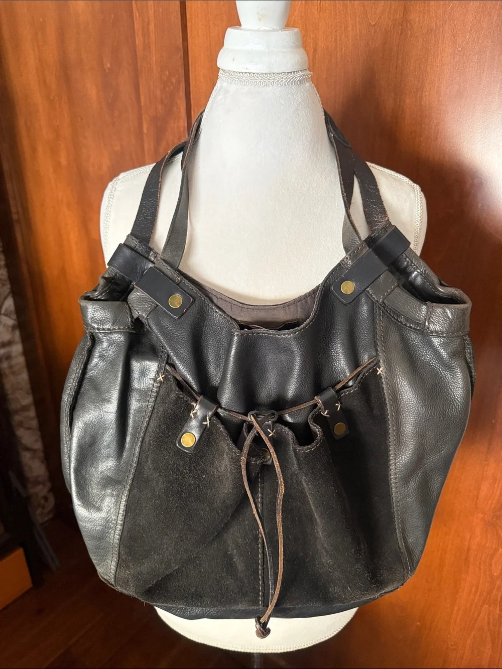 ⚜️ LUCKY BRAND BLACK LEATHER/SUEDE HOBO SHOULDER SLOUCHY BAG ⚜️